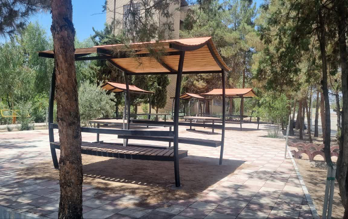 ارتقای فضای رفاهی خوابگاه مرکزی خواهران بهسازی بخشی محوطه