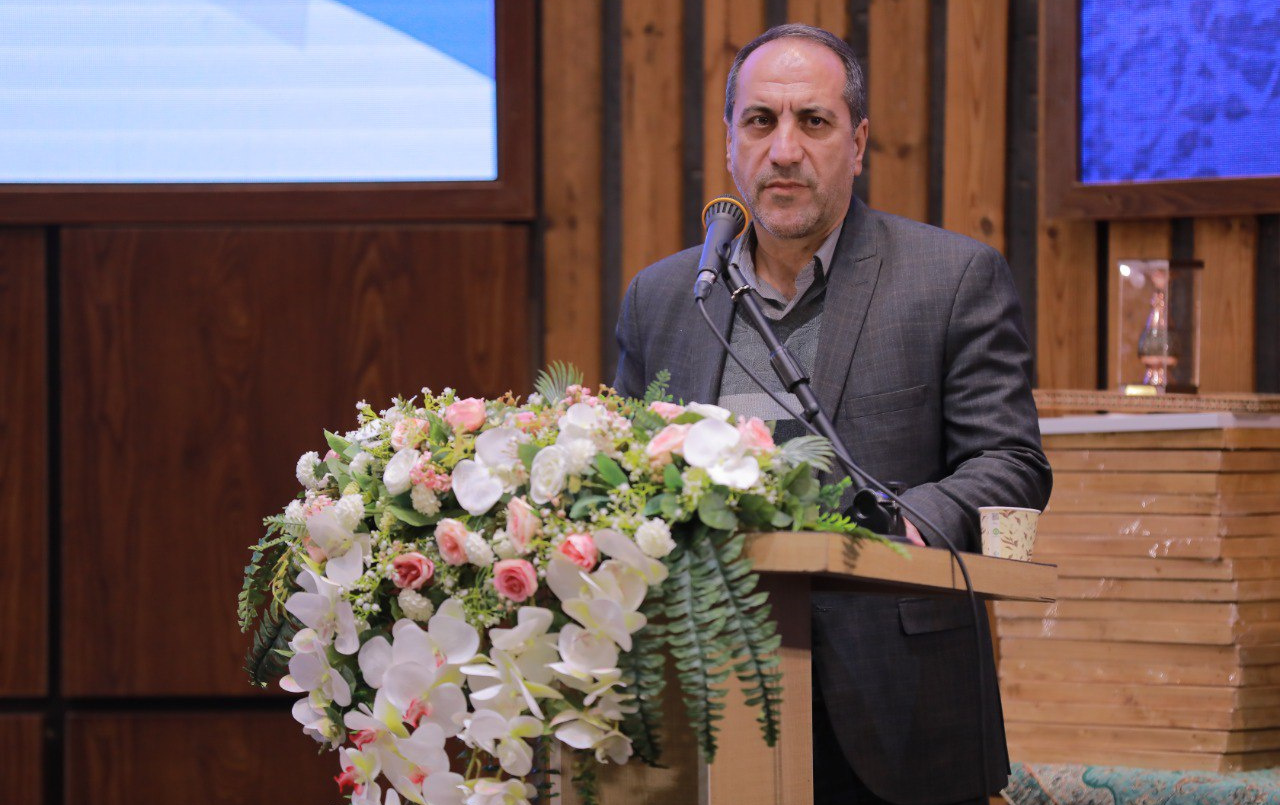 معاون استاندار اصفهان کاشان: برای پیشرفت کشور، باید دانشگاه‌ها نهادهای علمی بهره گرفت