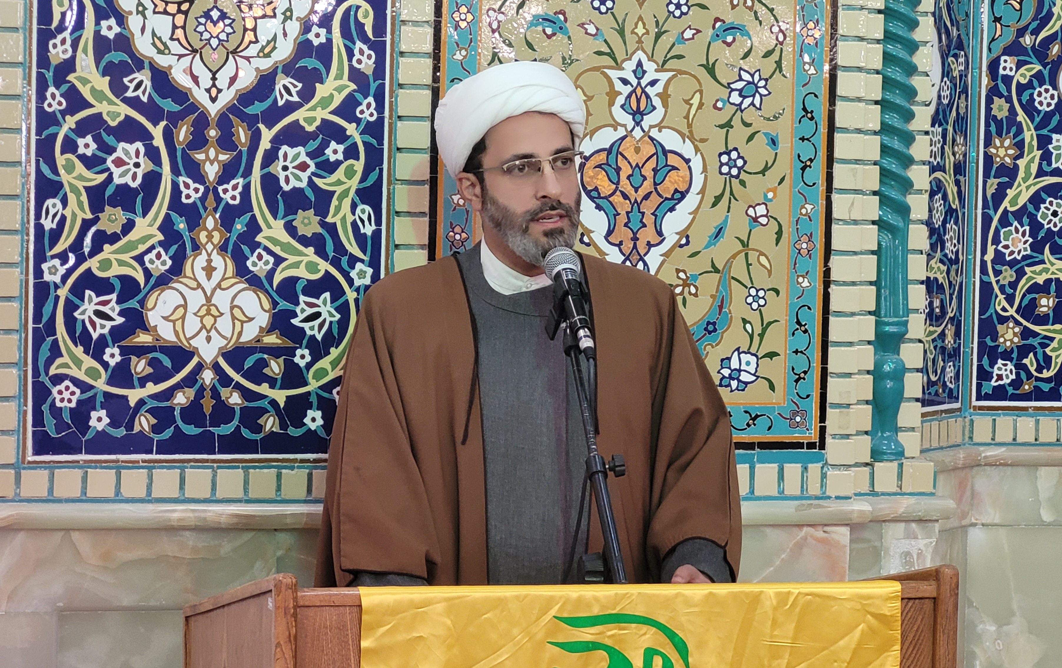 مراسم معنوی دوشنبه های قرآنی مسجد دانشگاه کاشان برگزار شد.