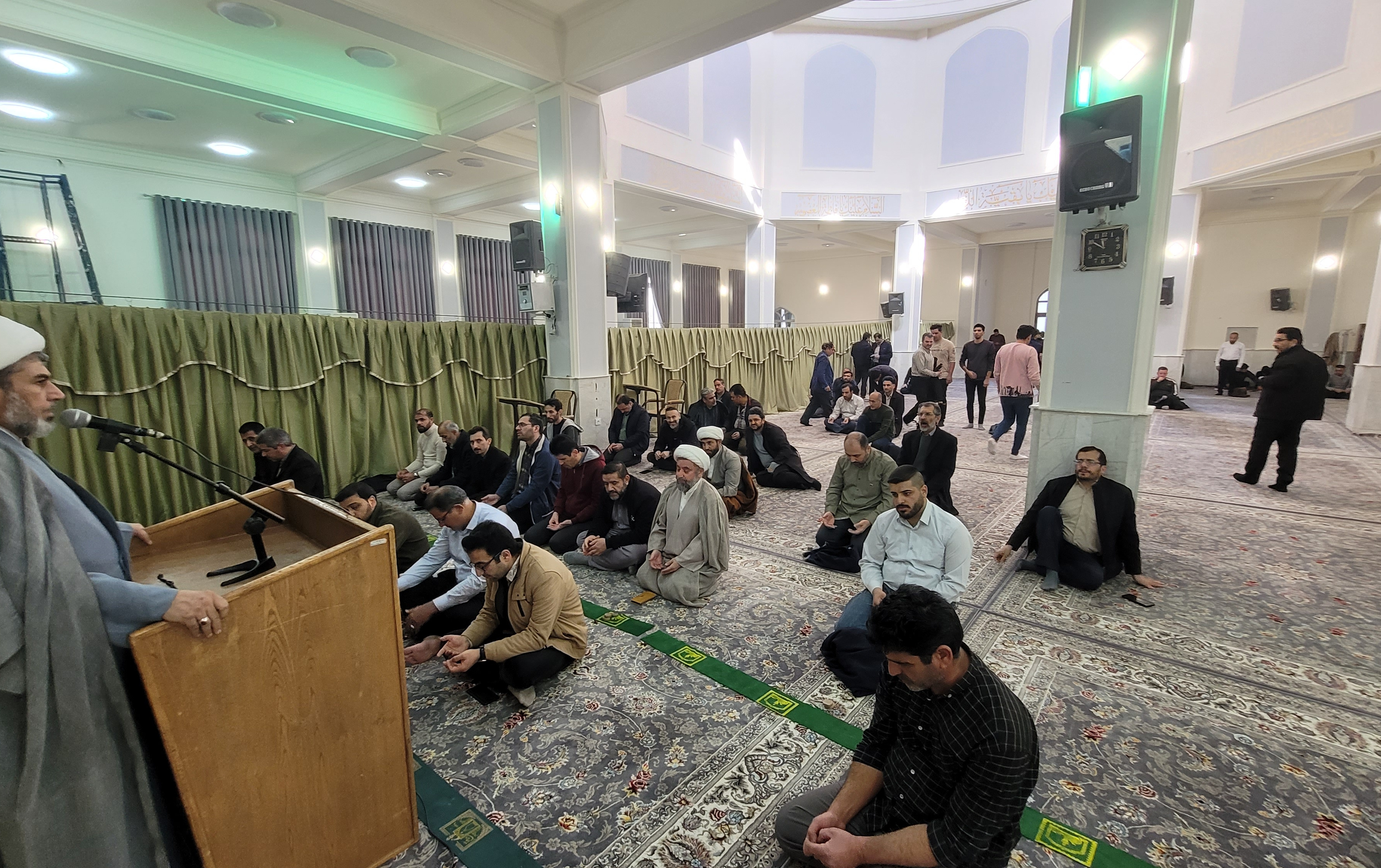سخنرانی مسئول نهاد رهبری مورد نقش بر آب شدن توطئه دشمنان ایران اسلامی مسجد دانشگاه کاشان