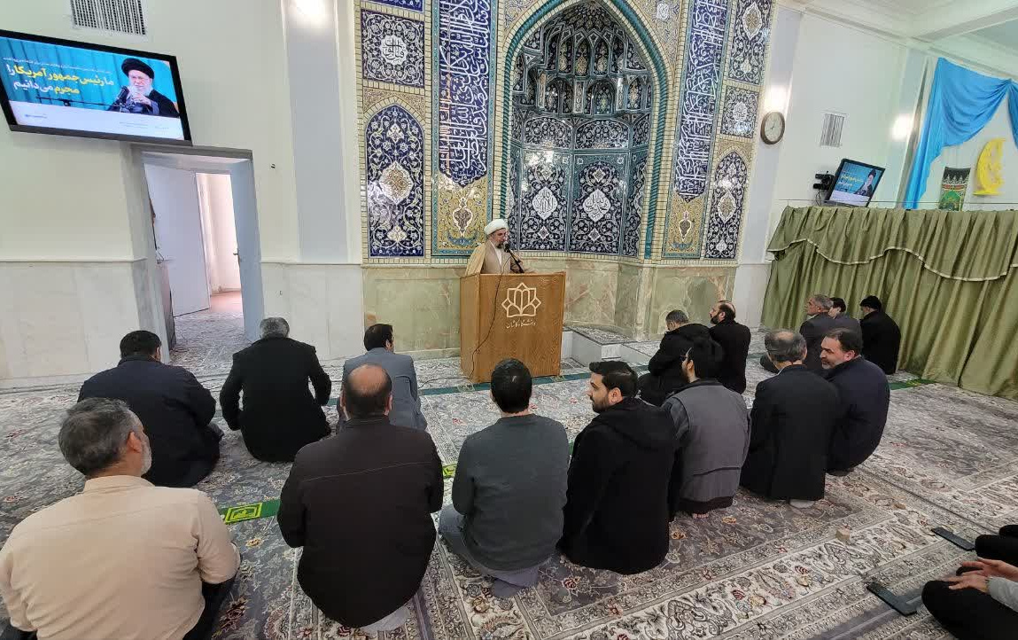 سخنرانی معاون نهاد رهبری آستانه ماه مبارک شعبان المعظم مسجد دانشگاه کاشان.