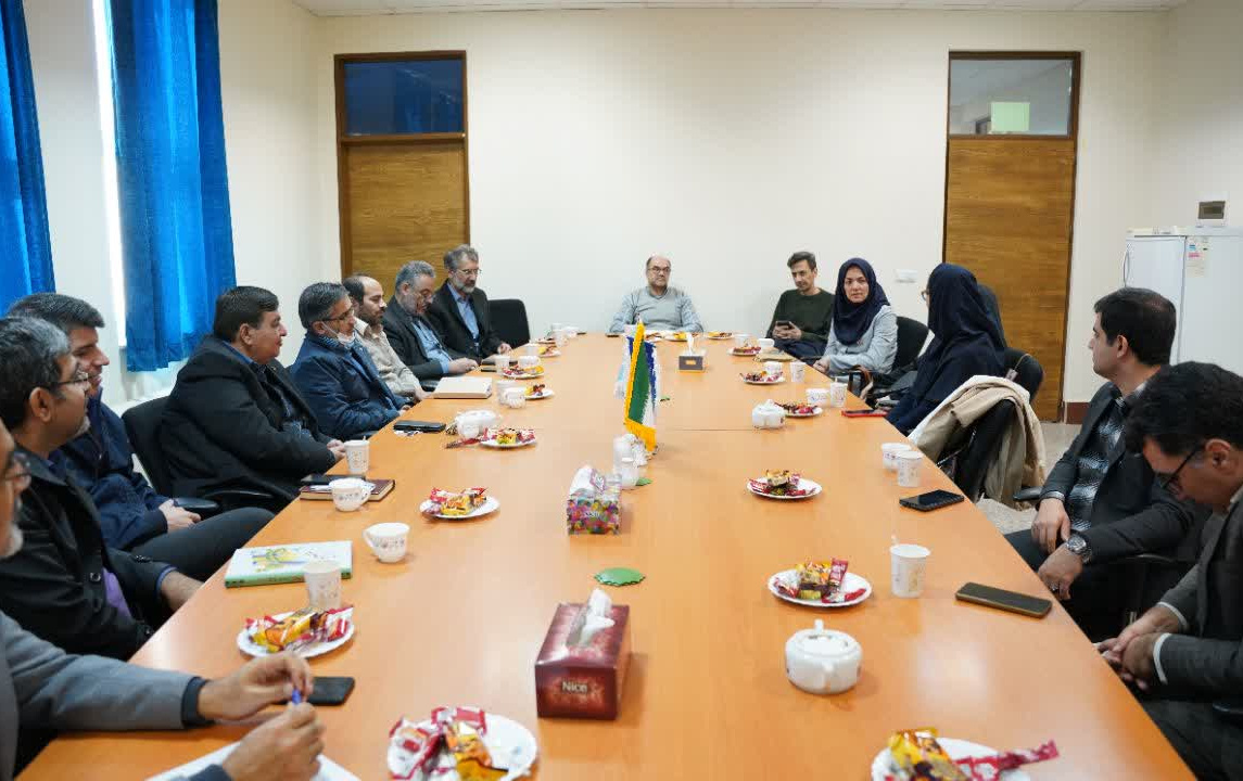 برگزاری نشست مشترک هیأترئیسه دانشکدههای پیراپزشکی دانشگاه علوم پزشکی کاشان دانشکده مهندسی برق کامپیوتر دانشگاه کاشان ؛ گامی مؤثر توسعه همکاریهای هوش مصنوعی سلامت