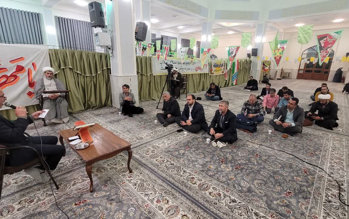 برگزاری مراسم معنوی احیای شب نیمه شعبان مسجد دانشگاه کاشان