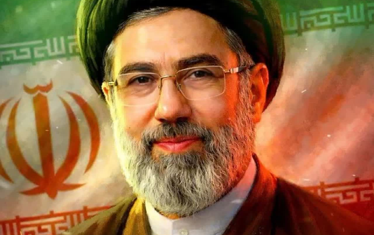 دستور رهبر معظم انقلاب اسلامی ادامه خدمت منصوبان رهبر شهید بر اساس احکام تدابیر سابق