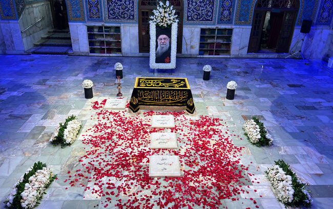 سحرگاه جمعه رواق دارالذکر حرم مطهر امام رضا(ع)