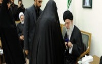 دیدار بانوی کرمانشاهی قهرمان ووشو رهبر معظم انقلاب