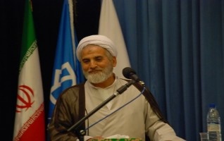 حجت الاسلام والمسلمین روحانی : بداخلاقی مردود فرد بد اخلاق جامعه جایگاهی ندارد.