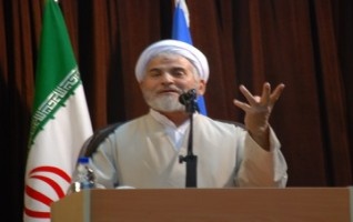 حجت السلام روحانی :شما هر قدمی تحصیل علم بر می دارید مدینه ای بر بهشت