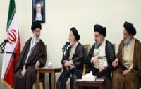 رهبر معظم انقلاب اسلامی دیدار اعضای ستاد کنگره بزرگداشت سه هزار شهید استان سمنان: