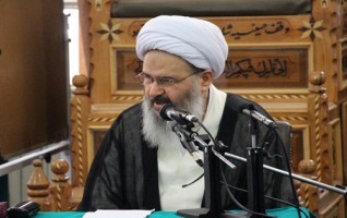 آیت الله نمازی درمراسم افتتاحیه طرح ضیافت اندیشه اساتید دانشگاه کاشان: