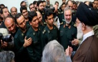 دیدار پاسداران بازداشت‌کننده نظامیان متجاوز آمریکایی رهبر معظم انقلاب