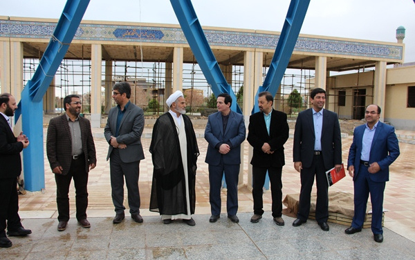 گزارش تصویری شروع سال جدید دیدار عیدانه هیات رییسه همکاران جوار گلزار شهدای گمنام دانشگاه