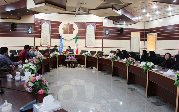 کارشناسان آزمایشگاه مرکزی دانشگاه کاشان تجلیل شدند