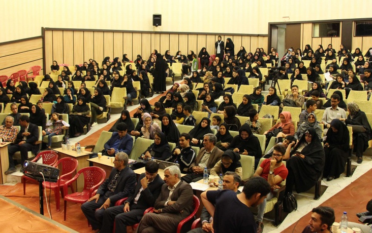 برگزاری همایش اتیسم سخنرانی دکتر ارفعی