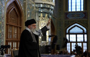 رهبر معظم انقلاب اجتماع عظیم زائران مجاوران حرم مطهر رضوی علیه‌السلام؛