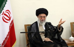 رهبر معظم انقلاب اسلامی دیدار جمعی مسئولان فعالان فرهنگی استانهای یزد همدان: