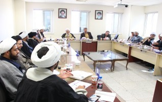 جلسه هم اندیشی ائمه جماعات دانشگاه برگزار شد.