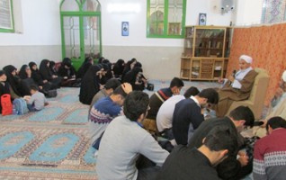 نشست صمیمی مسئول دفتر نهاد رهبری دانشگاه تشکل ها کانون های فرهنگی برگزار شد.