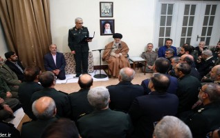 فرمانده معظم کل قوا دیدار فرماندهان ارشد نیروهای مسلح برگزیدگان جشنواره مالک‌‌اشتر: