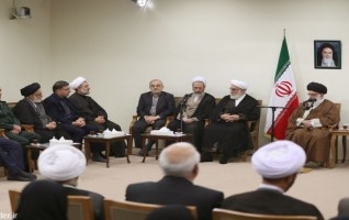 رهبر معظم انقلاب اسلامی دیدار دستاندرکاران کنگره شهدا ایثارگران روحانی استان قم:
