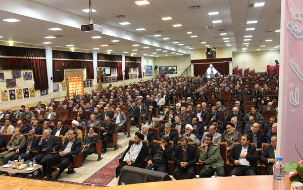 گردهمایی بزرگ رزمندگان جهادگر دانشگاه کاشان برگزار شد