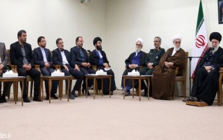 رهبر معظم انقلاب اسلامی دیدار دست‌اندرکاران کنگره روحانی شهید صدوق ۳۷۲ شهید گلپایگان: