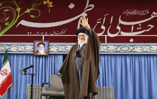 رهبر معظم انقلاب اسلامی دیدار هزاران نفر شاعران ستایشگران اهل‌بیت علیهم‌السلام: