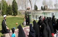 نشست صمیمی رابطین فعالین نماز خوابگاه خواهران دانشگاه کاشان برگزار شد.