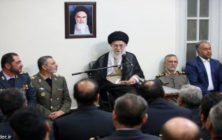 فرمانده کل قوا دیدار فرماندهان مسئولان قرارگاه پدافند هوایی خاتم‌الانبیاء (ص) ارتش: