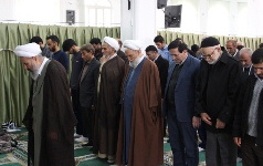 گزارش تصویری اقامه نماز ظهر عصر امامت حضرت آیت الله نمازی مسجد دانشگاه- ۲۴ دی ماه ۹۷