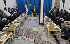 دیدار هیات رئیسه مسئولان دانشگاه کاشان حضرت آیت الله نمازی آغازین روزهای سال تحصیلی جدید