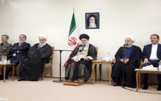 رهبر معظم انقلاب اسلامی دیدار رئیس‌جمهور اعضای هیئت دولت: