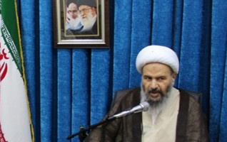 نماینده ولی فقیه امام جمعه کاشان: معرفت الله چراغ راه هدایت بشر