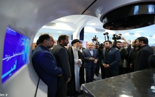 رهبر معظم انقلاب اسلامی نمایشگاه شرکت‌های دانش‌بنیان وفناوری‌های برتر بازدید کردند؛