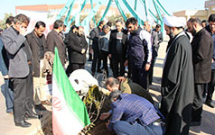 گزارش تصویری مراسم کاشت نهال یاد شهید سردار سلیمانی مقبره الشهدای دانشگاه کاشان