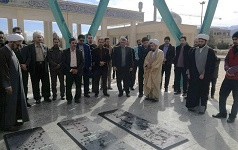 تجدید میثاق دانشگاهیان دانشگاه کاشان شهدا نخستین روز دهه مبارک فجر