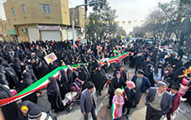 دانشگاهیان دانشگاه کاشان هم قدم هم صدا آحاد شهروندان راهپیمایی ۲۲ بهمن
