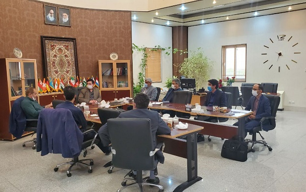 نشست دکتر موسویان اساتید گروه حقوق، نحوه همکاری‌های علمی بین‌المللی مورد تبادل نظر قرار گرفت