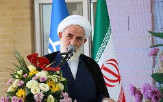 امام جمعه کاشان: دانشگاهی گره‌گشای امور مردم باشد ارزشمند