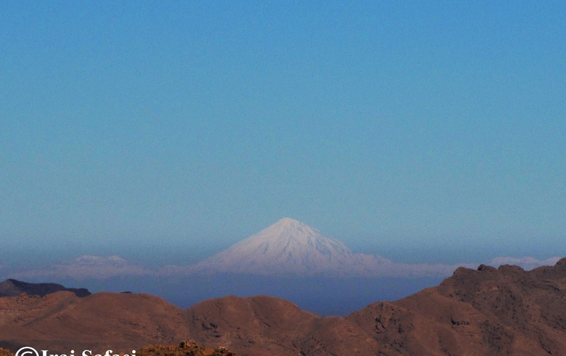 تصویربرداری قله دماوند رشته کوه البرز توسط ایرج صفایی کنار رصدخانه دانشگاه کاشان نیاسر