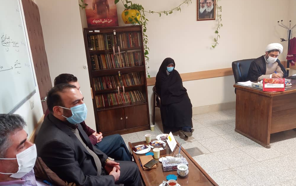 نشست صمیمی اعضای شورای بسیج کارکنان دانشگاه مسئول محترم نهاد نمایندگی مقام معظم رهبری دانشگاه کاشان