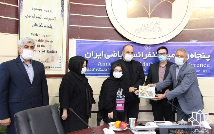 نوجوان کاشانی؛ جوانترین خیر حوزه آموزش عالی عهده دار نوسازی سرای دانشجویی خواهران دانشگاه کاشان شد