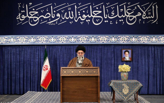 رهبر انقلاب اسلامی سال ۱۴۰۰ سال «تولید؛ پشتیبانی‌ها، مانع‌زدایی‌ها» نامگذاری کردند؛