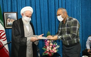 تقدیر آیت‌الله سلیمانی روابط عمومی دانشگاه کاشان