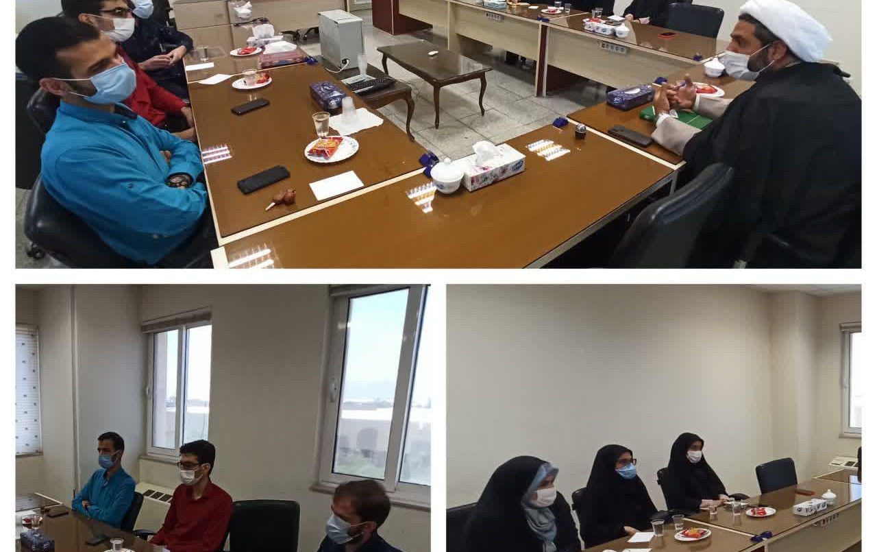 نشست صمیمی مسئول نهاد نمایندگی مقام معظم رهبری دانشگاه کاشان دانشجویان تشکل عدالتخواه