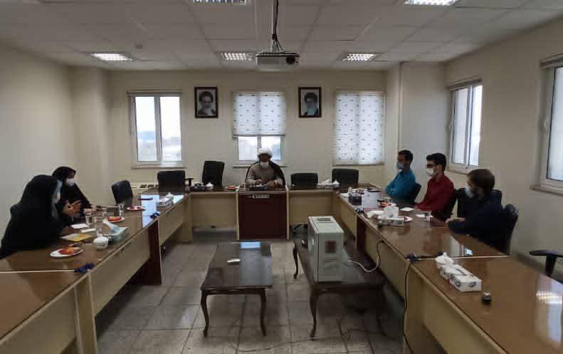 نشست صمیمی مسئول نهاد نمایندگی مقام معظم رهبری دانشگاه کاشان دانشجویان تشکل عدالتخواه