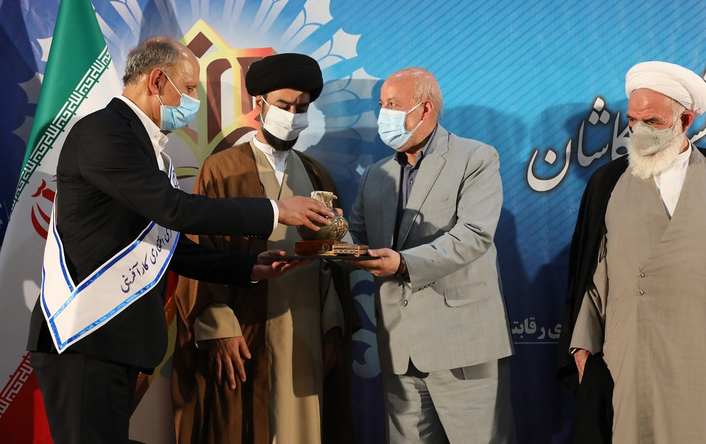گزارش تصویری تجلیل حامیان نقش آفرینان دستاوردها افتخارات دانشگاه کاشان