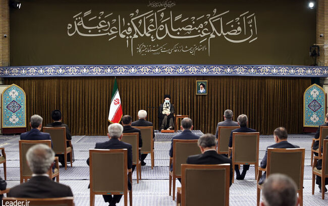 رهبر معظم انقلاب دیدار هیئت دولت، جواب ندادن اعتماد غرب تجربه این دولت خواندند؛