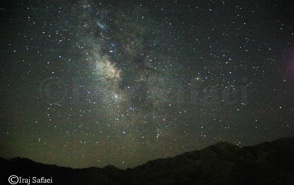 تصویربرداری راه کاه‌کشان آسمان نیاسر بدون آلودگی نوری توسط ایرج صفایی