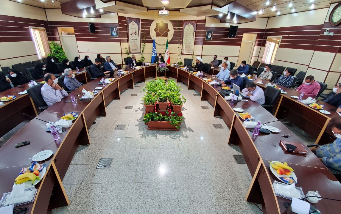 کارکنان نقش آفرینان افتخارات دانشگاه هستند